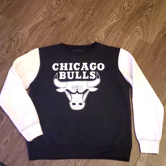 2015 NBA Chicago Bulls Sweater - Urban Heritage - Picture 1 of 7